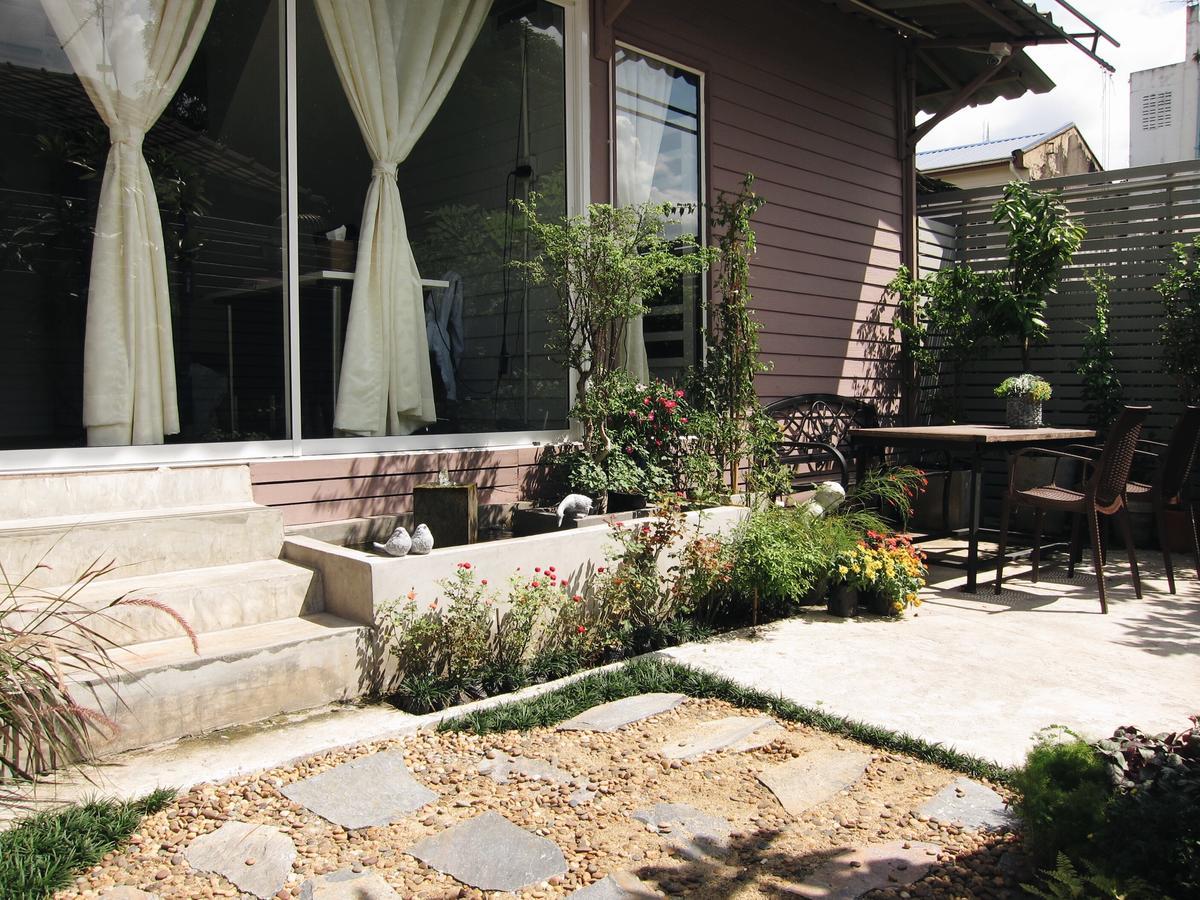 Baan Nai Trok Hostel กรุงเทพมหานคร ภายนอก รูปภาพ